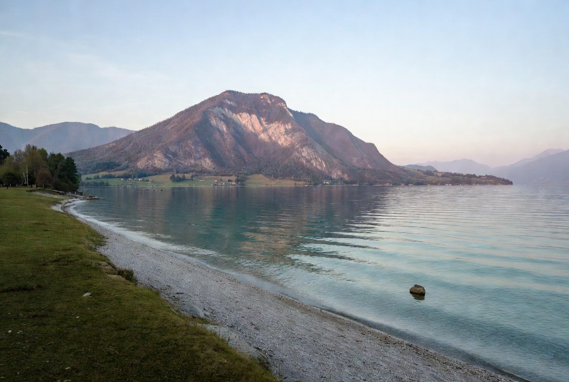 Plage de Mémard, la rive est du Lac du Bourget, Savoie